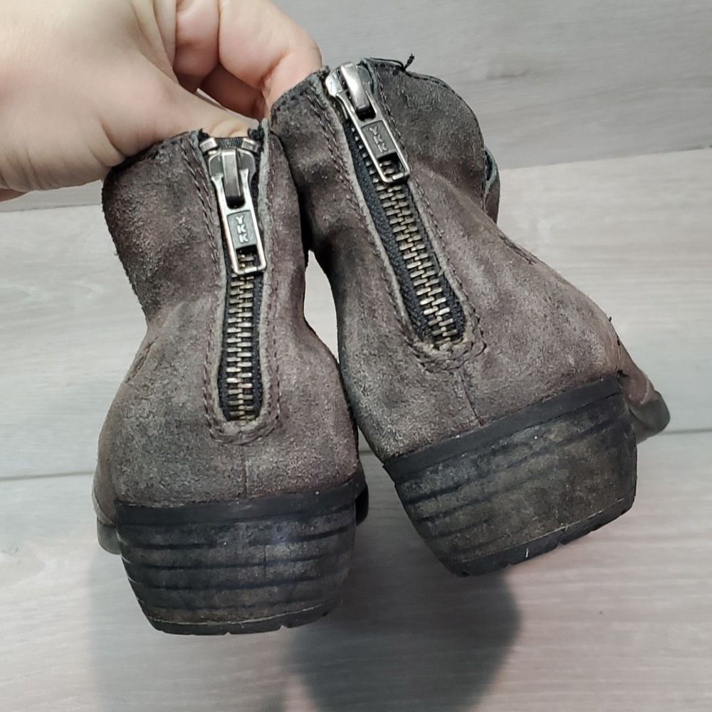 Born Women Kerri Peltro Distressed Leather Heels Boots shoes sz 7.5M - Picture 6 of 16